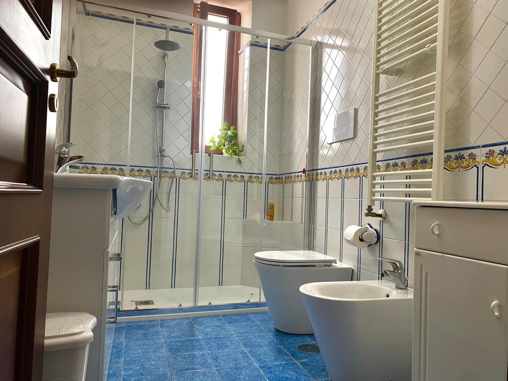A Casa Di Don Peppino Lejlighed Salerno Eksteriør billede