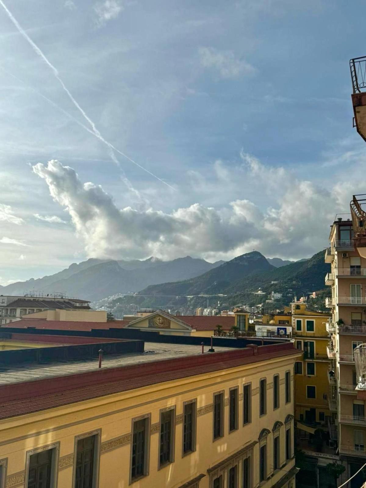 A Casa Di Don Peppino Lejlighed Salerno Eksteriør billede