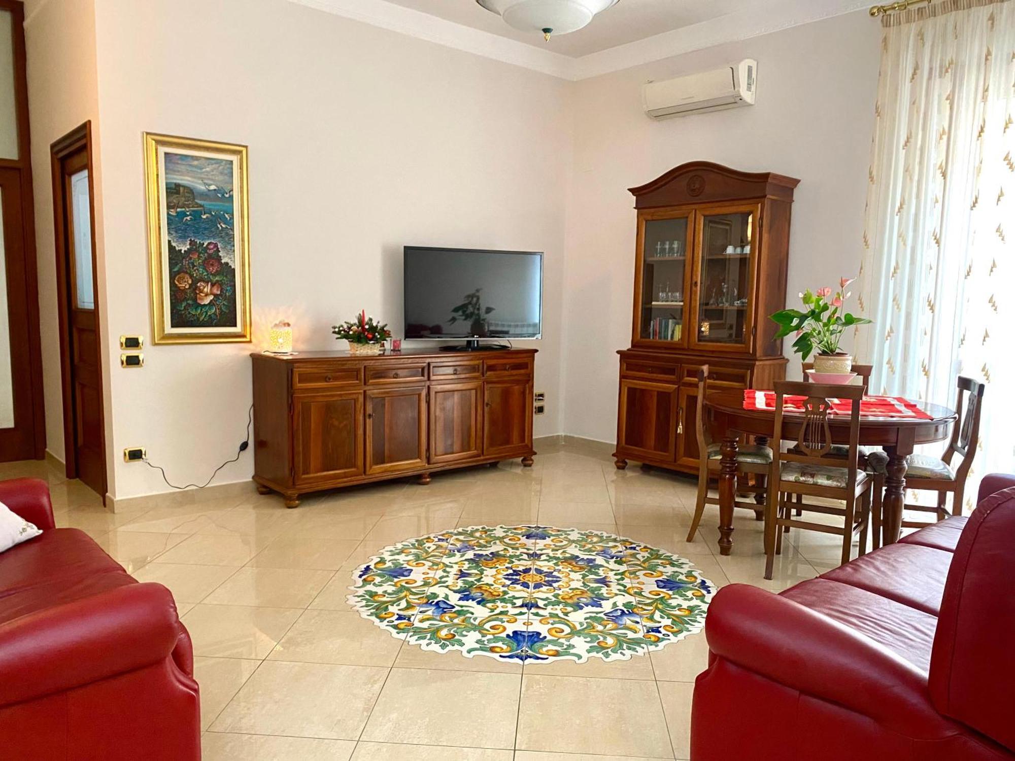 A Casa Di Don Peppino Lejlighed Salerno Eksteriør billede