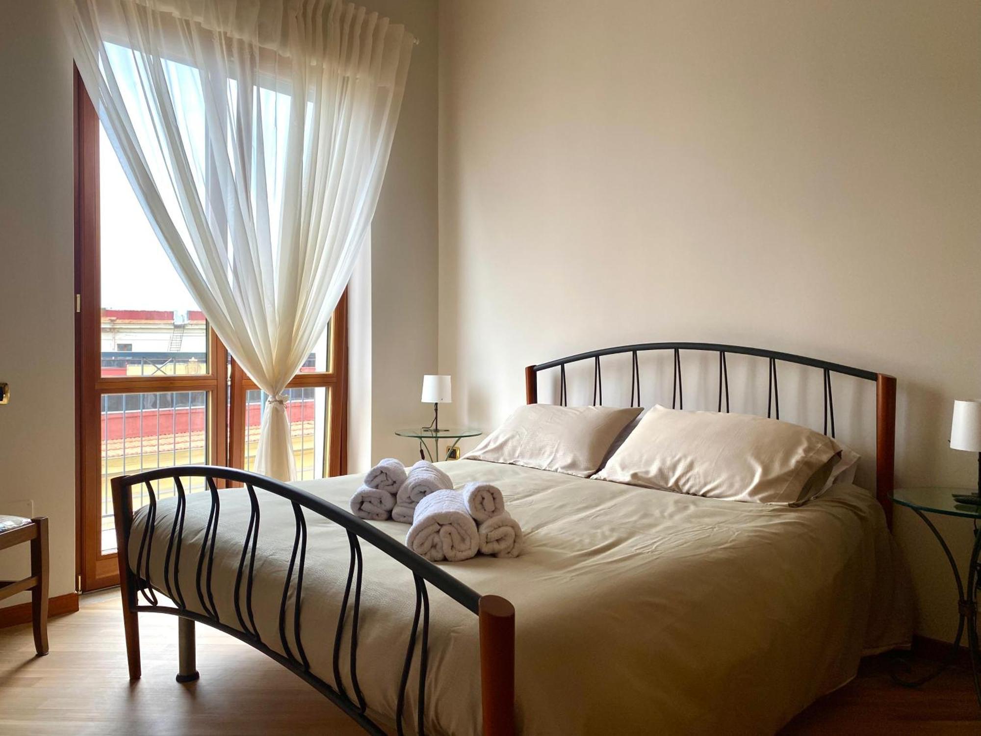 A Casa Di Don Peppino Lejlighed Salerno Eksteriør billede
